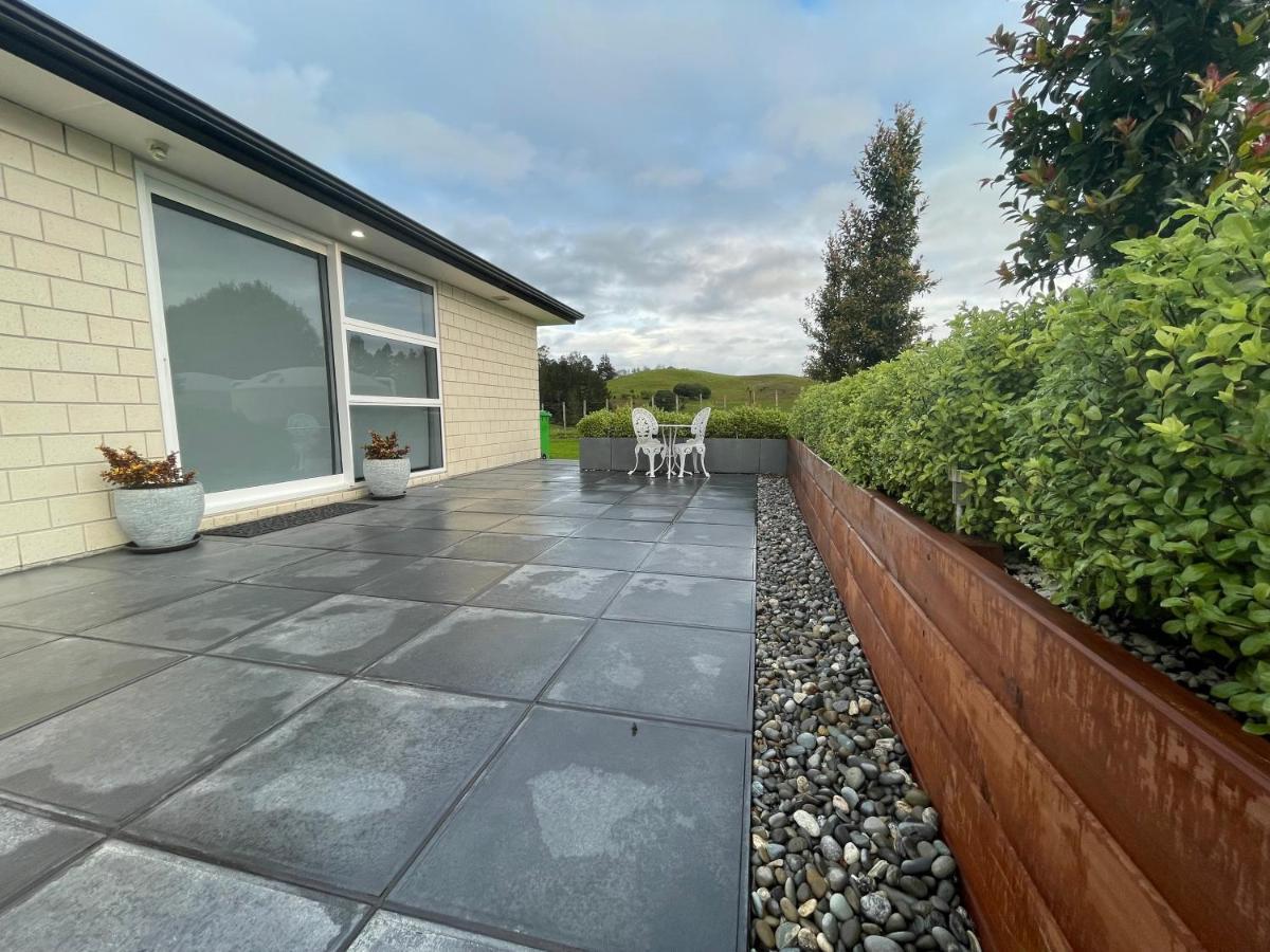 Veld View Bed And Breakfast Tuakau Exterior photo